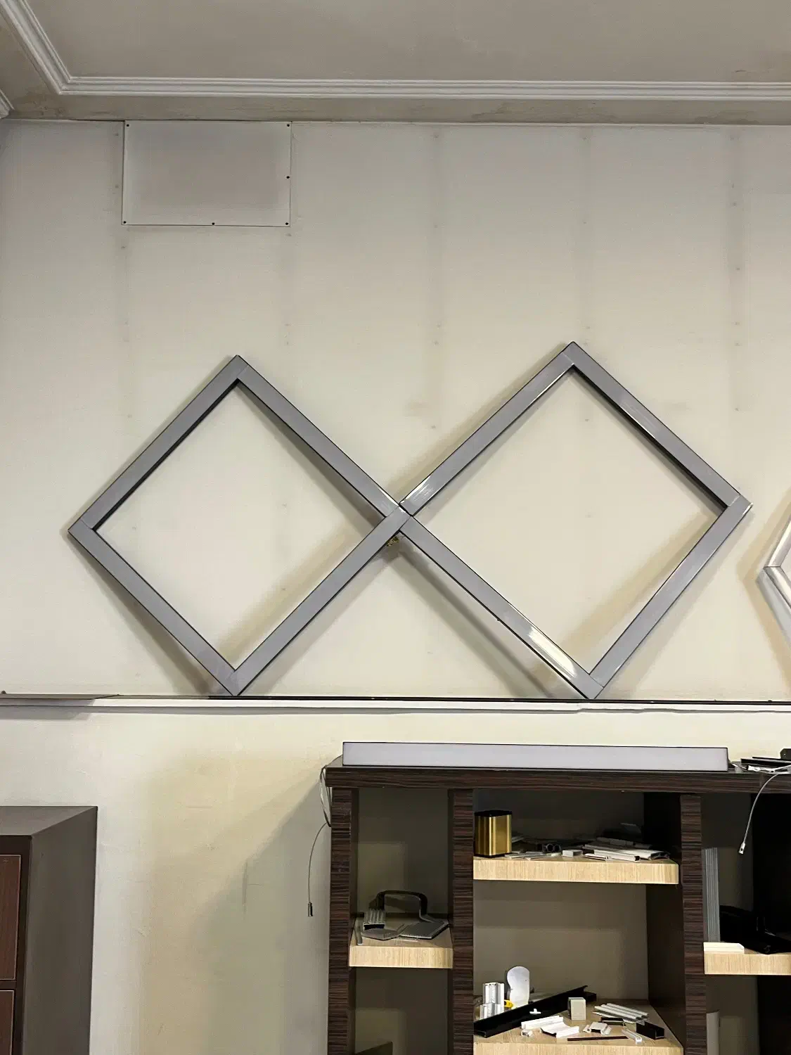 از طراحی تا اجرا انواع لاینر۲۱ /توکار/ اویز /روکار|لامپ و چراغ|مشهد, امیریه|دیوار