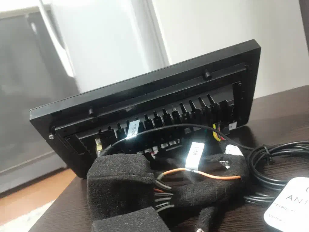 فروش یک دستگاه مانیتور با ۳۴گیگ حافظه|قطعات یدکی و لوازم جانبی|بم, |دیوار