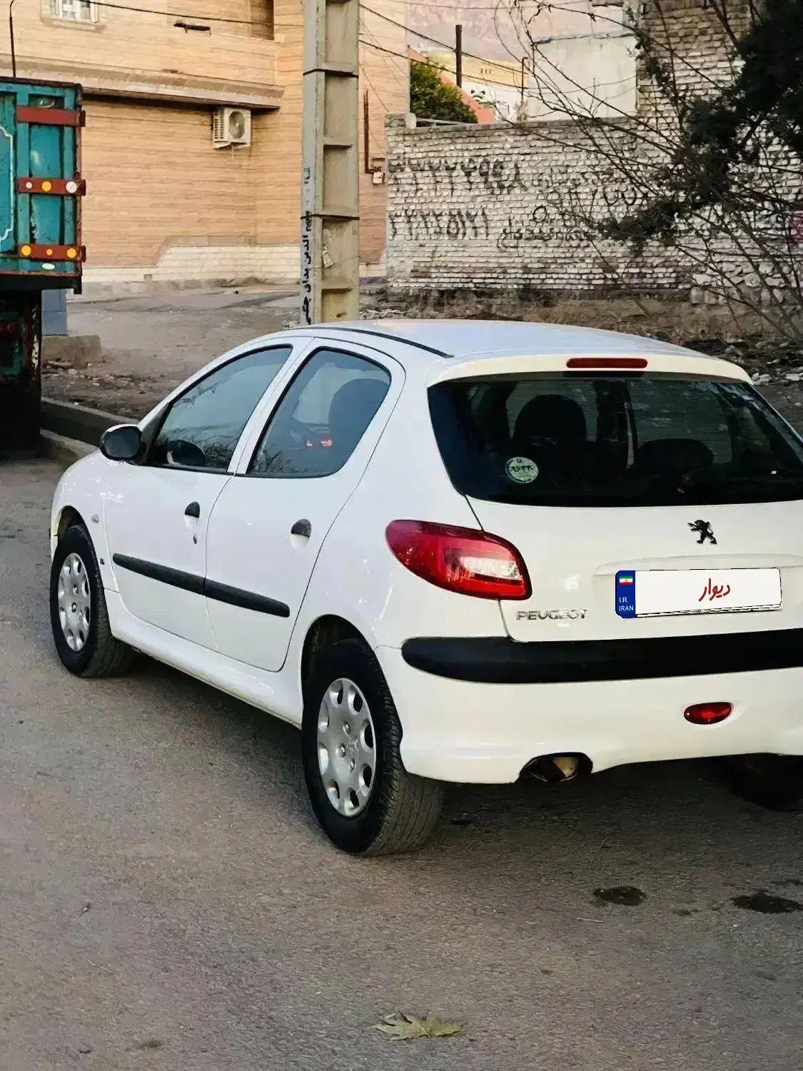 206تیپ 5|خودرو سواری و وانت|خرم‌آباد, |دیوار