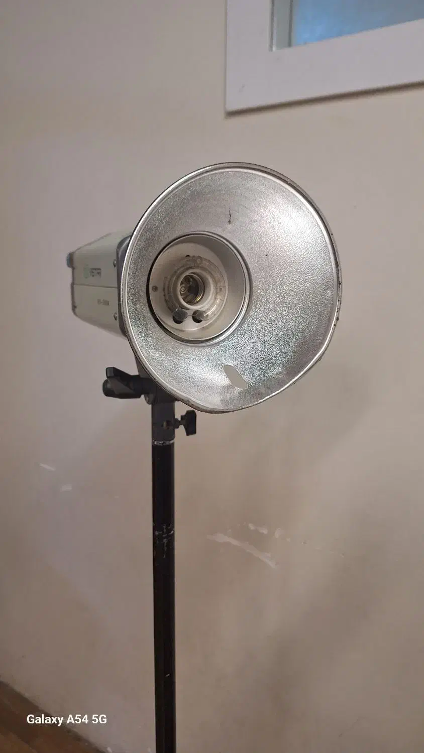 فلاش ۳۰۰ژول|دوربین عکاسی و فیلمبرداری|تهران, ارامنه|دیوار