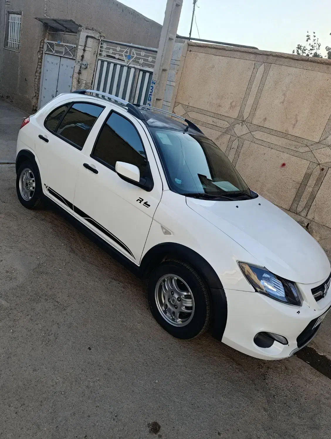 کوئیک R مدل 1401|خودرو سواری و وانت|تربتحیدریه, سرمحله|دیوار