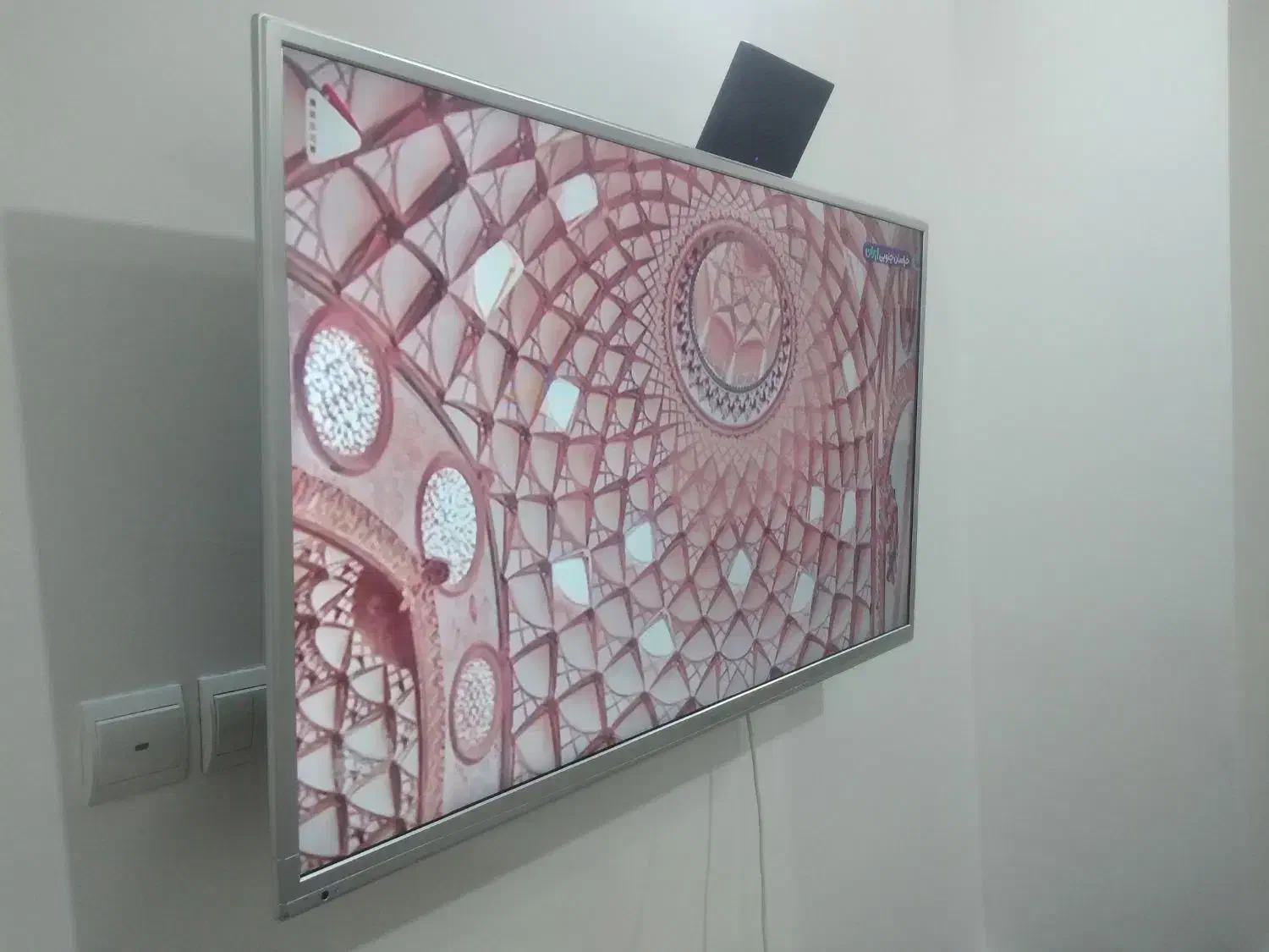 تلوزیون ۵۰ اینچ نو استفاده نشده سالم هست|تلویزیون و پروژکتور|زنجان, |دیوار