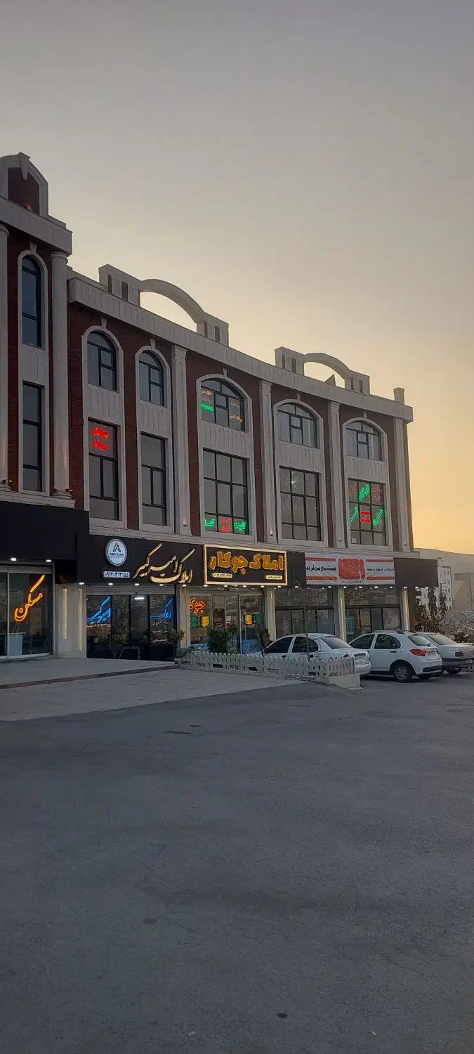 اجاره مغازه مجتمع تجاری/اداری پارسه|اجارهٔ مغازه و غرفه|پردیس, فاز ۸|دیوار