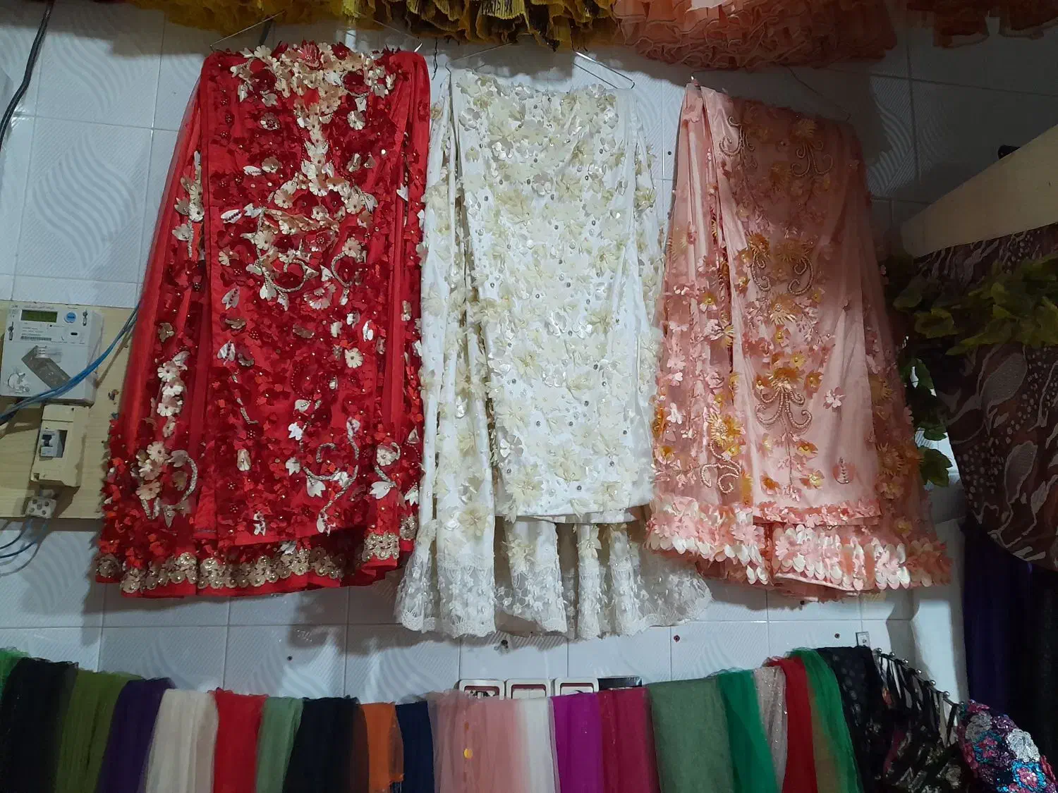 فروش و اجاره  لباس محلی و بدلیجات و دستمال رقص...|لباس|نورآباد ممسنی, |دیوار