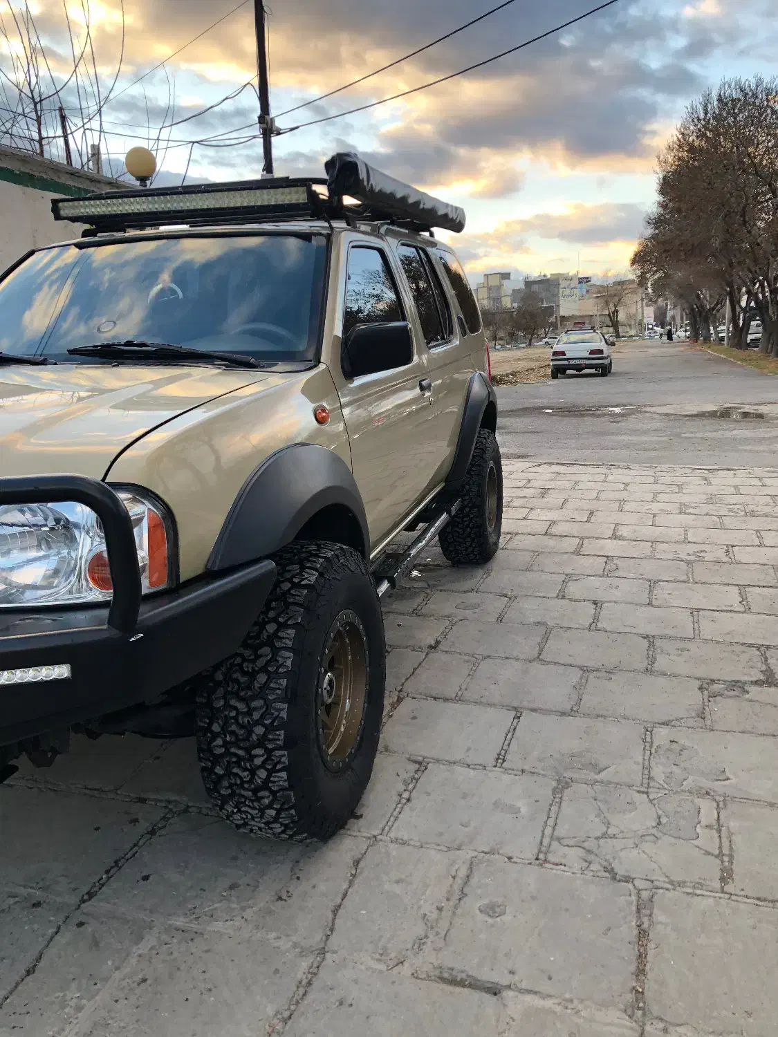 نیسان رونیز خاکی ۸۹|خودرو سواری و وانت|تهران, بوستان ولایت|دیوار