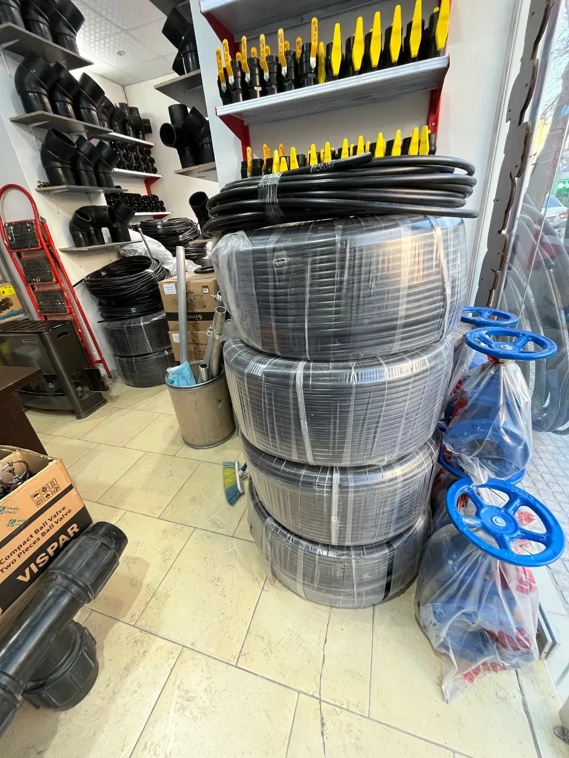 ابیاری قطره ای|خدمات باغبانی و درختکاری|اراک, |دیوار