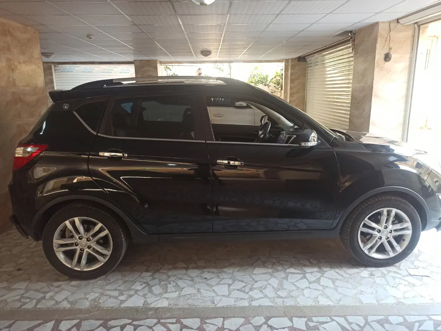 چانگان مشکی مدل ۹۸ بی رنگ|خودرو سواری و وانت|رشت, معلم|دیوار