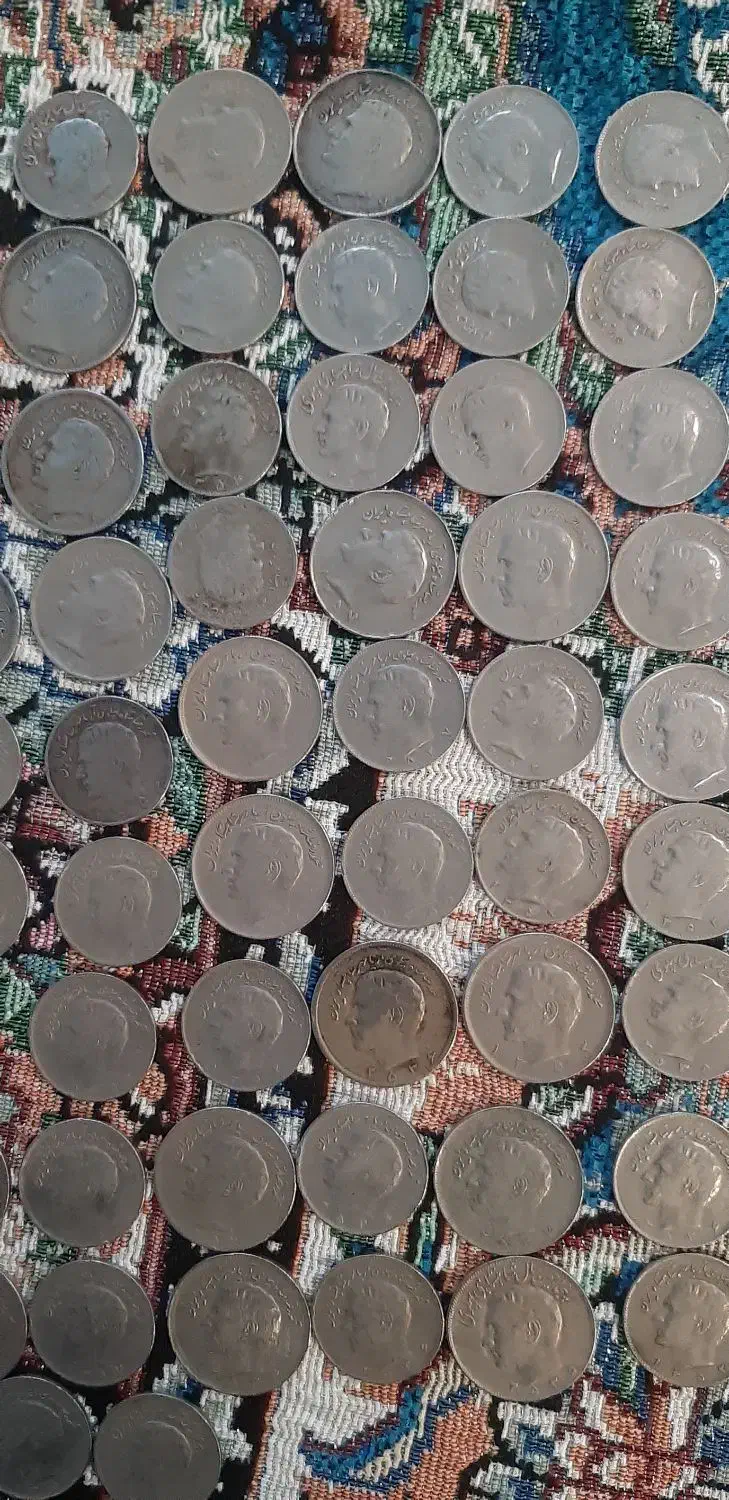 تعدادی سکه شاهنشاهی دونه ۱۰۰|کلکسیون سکه، تمبر، اسکناس|اسفراین, |دیوار