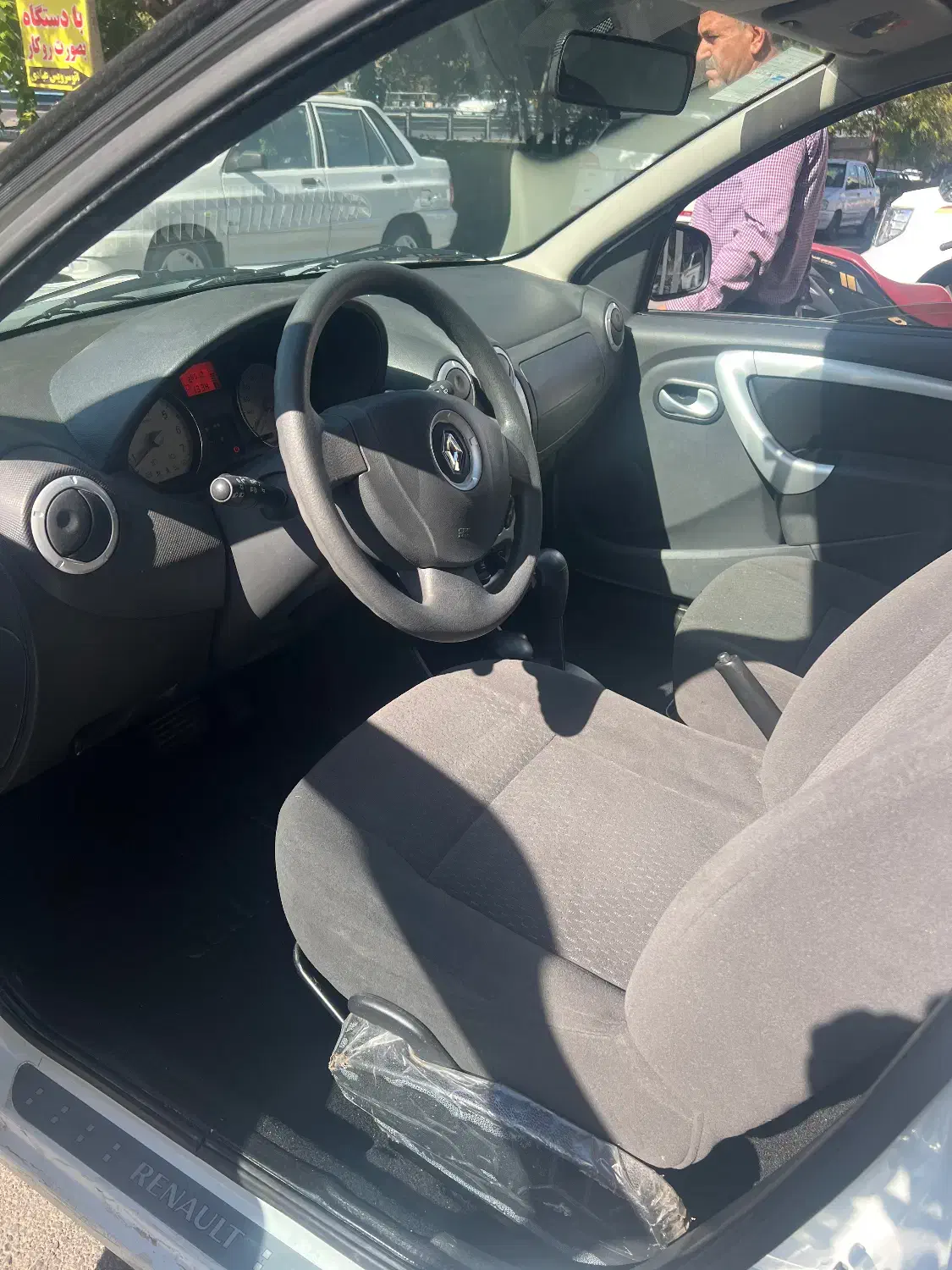 ساندرو|خودرو سواری و وانت|تبریز, |دیوار