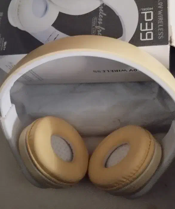 هدفون|لوازم جانبی موبایل و تبلت|لشت نشا, |دیوار