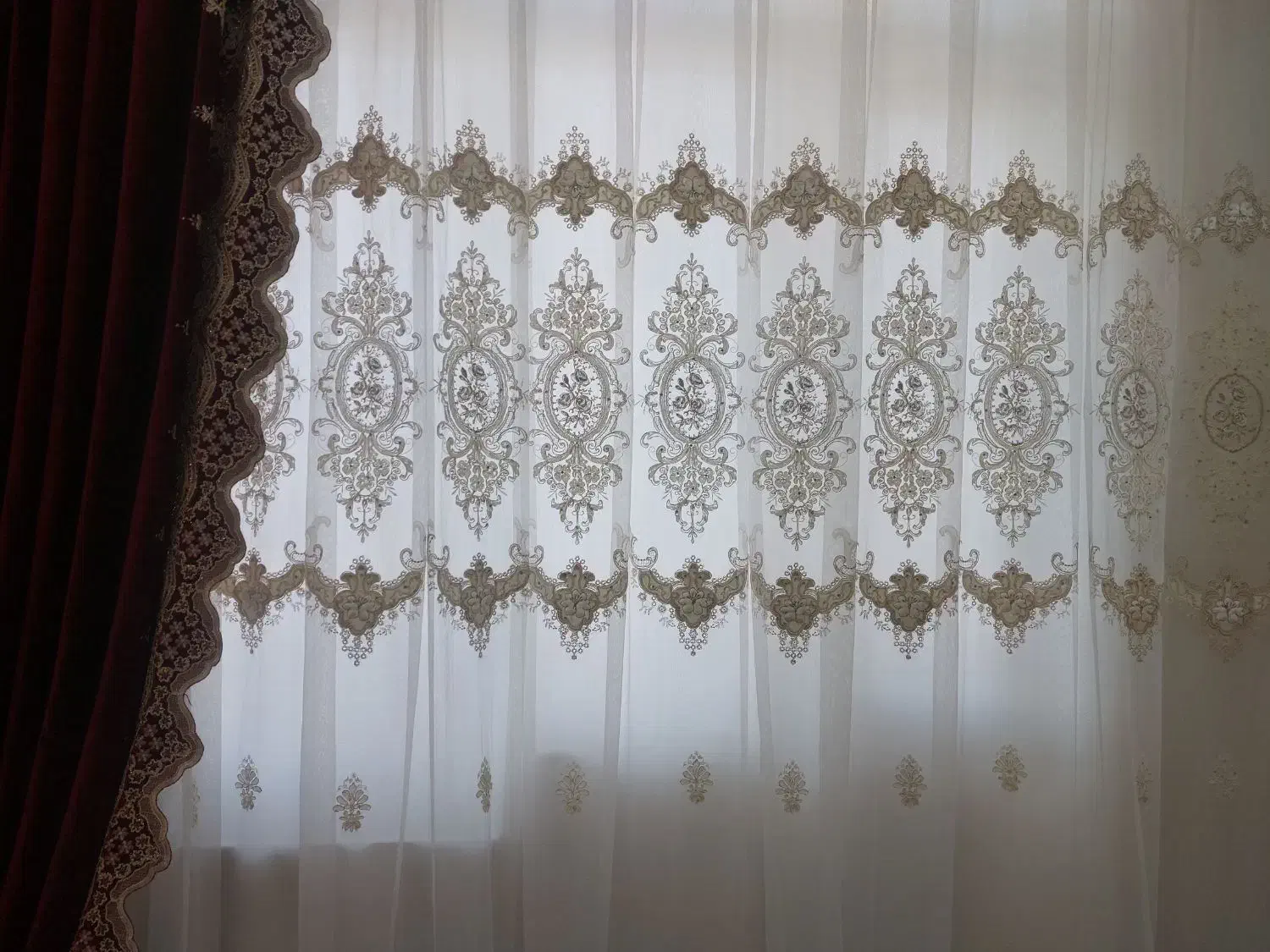 پرده شیک سلطنتی|پرده، رانر، رومیزی|نیشابور, بنیاد شهید|دیوار