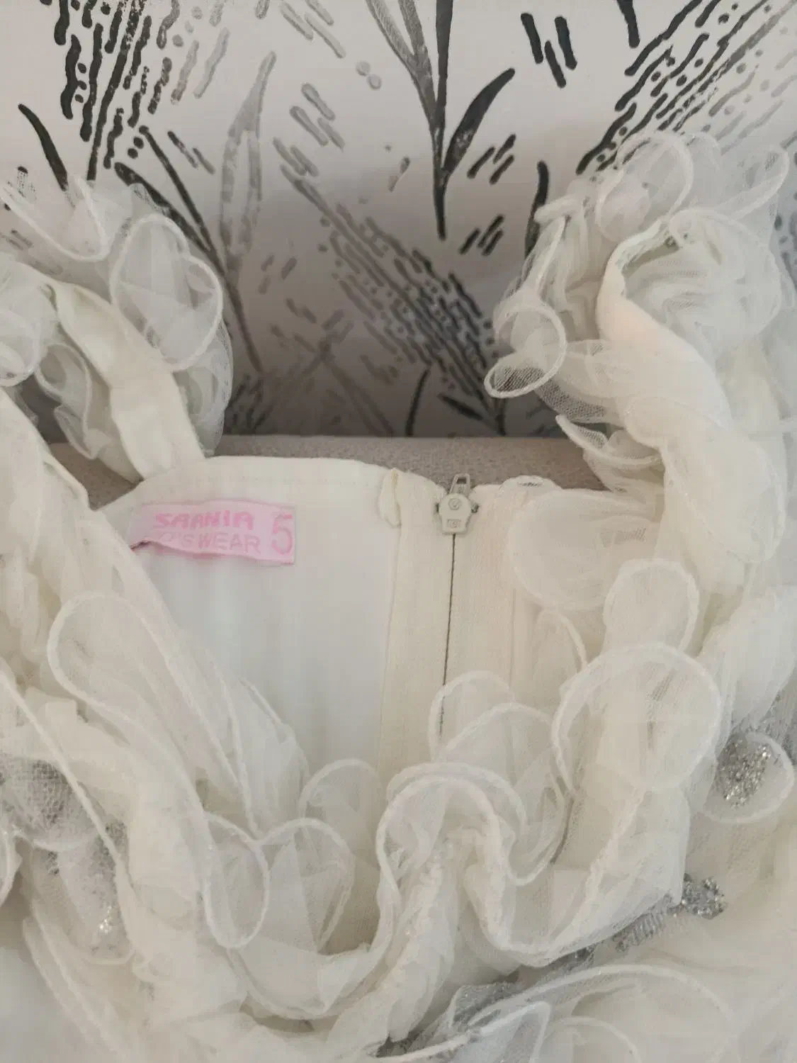 تعدادی لباس بچه گانه نو زیر قیمت 200هزار|کفش و لباس بچه|کرمانشاه, |دیوار