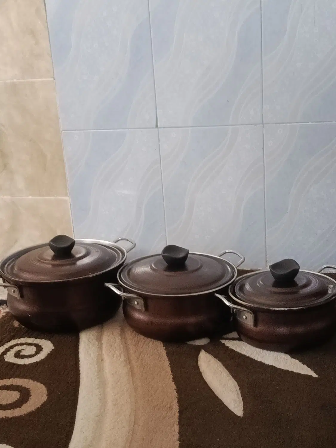 قابلمه|ظروف پخت‌وپز|کوهسار (البرز), |دیوار