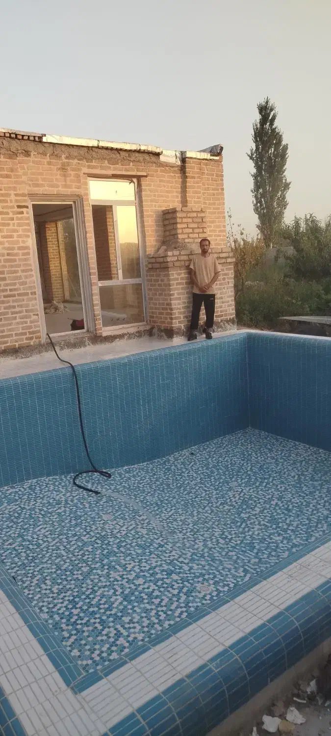 صفرتاصد استخر کاشی کاری آببندی|خدمات پیشه و مهارت|آمل, |دیوار