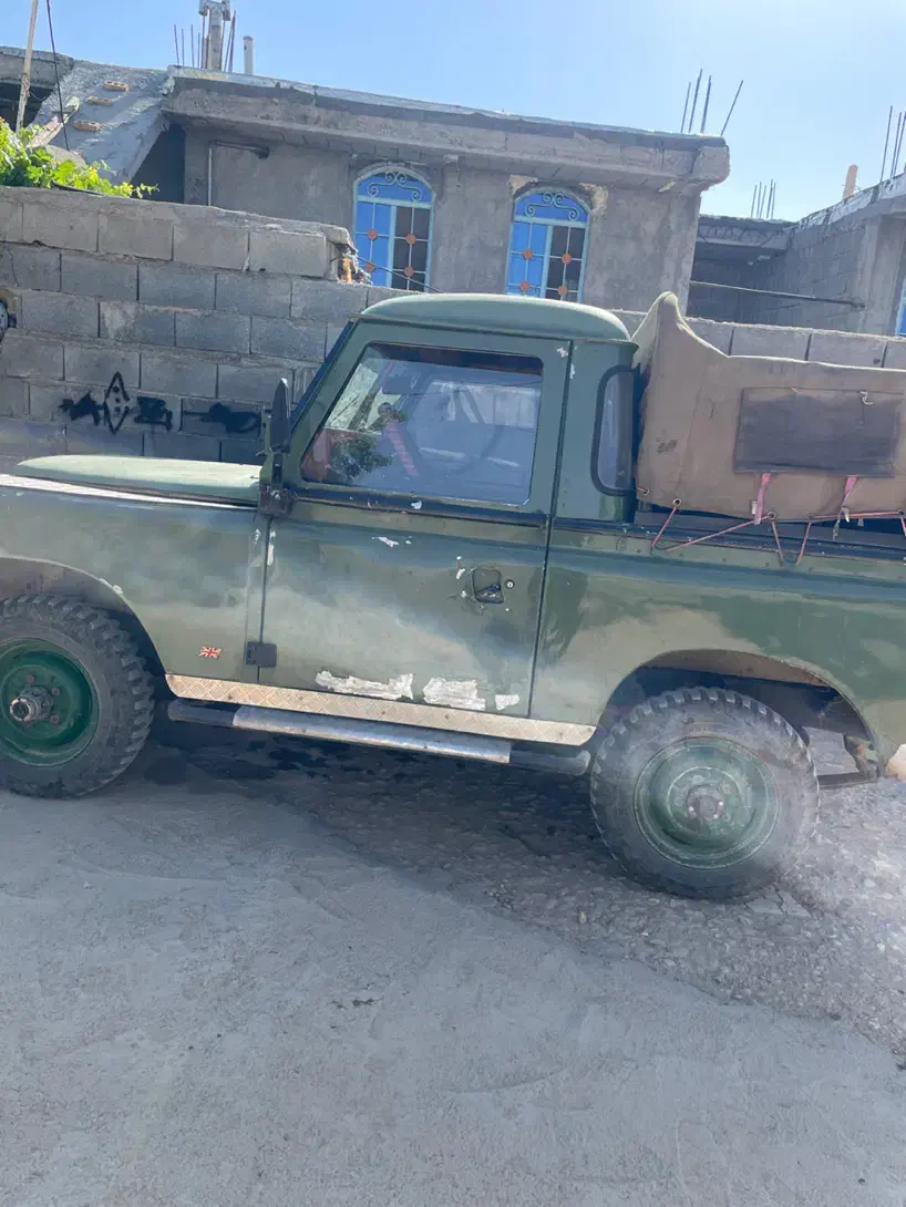 فروش یک دستگاه لندرور|خودرو کلاسیک|یاسوج, |دیوار