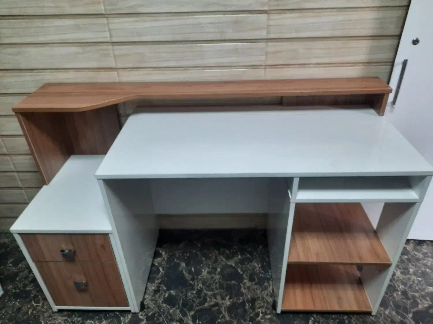 میز تحریر کاملا نو|میز تحریر و کامپیوتر|سمنان, |دیوار