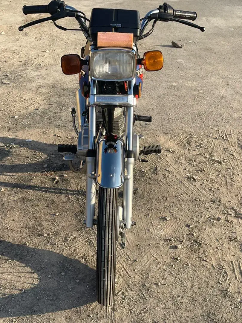 هندا ۱۲۵|موتورسیکلت|اسلام‌شهر, شهرک امام حسین (میان آباد)|دیوار