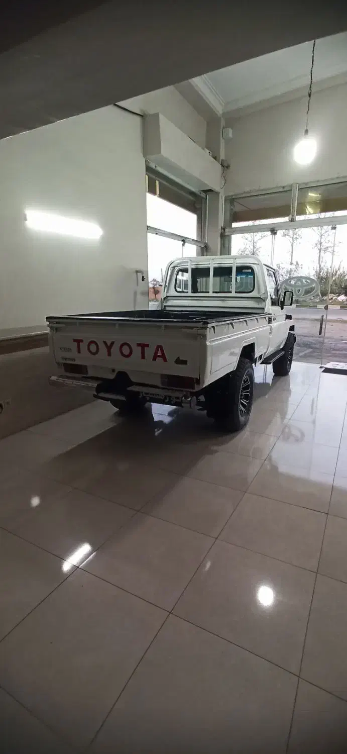 وانت تویوتا ۳اف مدل ۱۹۸۸|خودرو سواری و وانت|امیرکلا, |دیوار