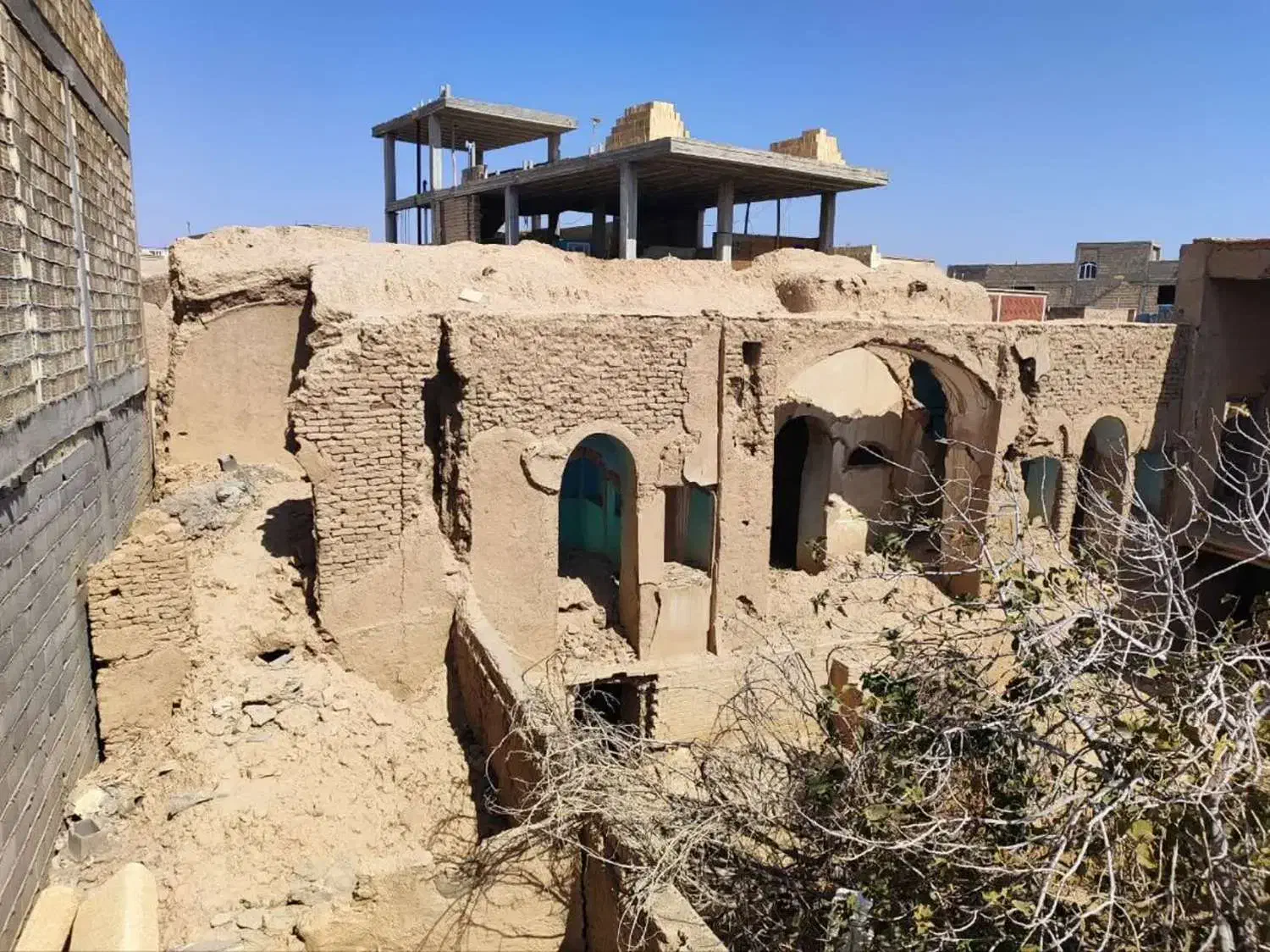 فروش خانه کلنگی|فروش زمین و ملک کلنگی|شهرضا, |دیوار