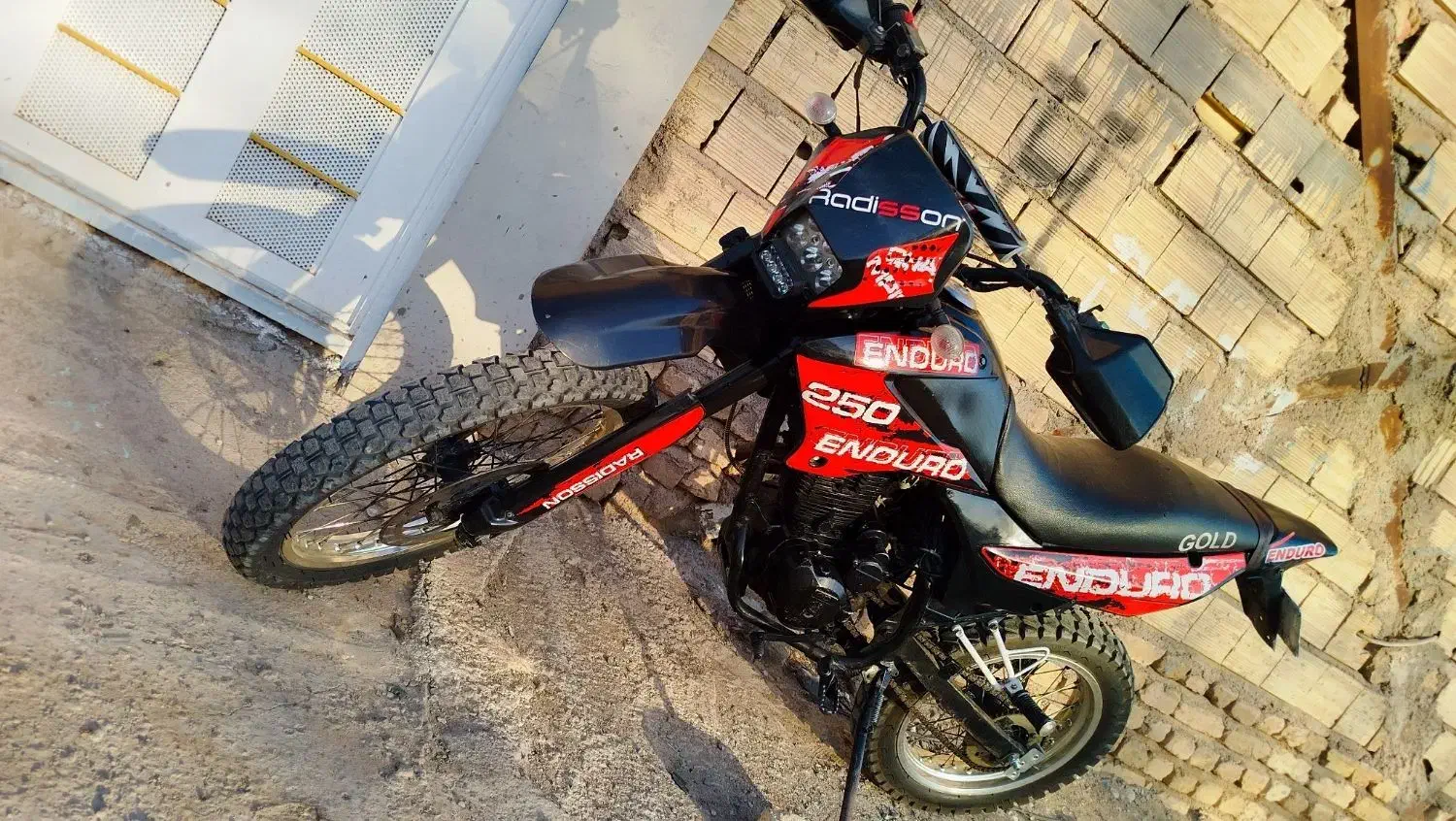 تریل رادیسون 250|موتورسیکلت|کاشان, نوش آباد|دیوار