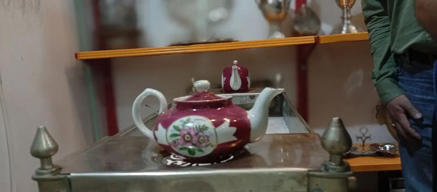 بزرگترین منقل ورشو در ایران|کلکسیون اشیاء عتیقه|بروجرد, |دیوار