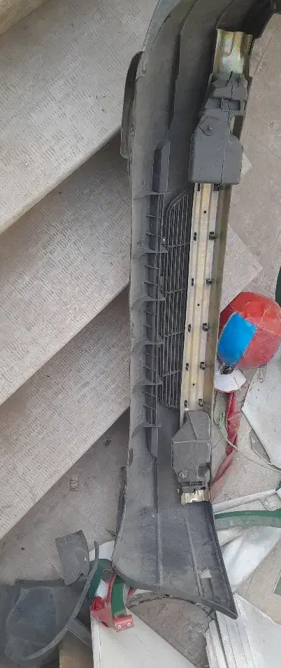 سپر جلو پژو ۴۰۵ خاکستری|قطعات یدکی و لوازم جانبی|قم, بلوار امین و ساحلی|دیوار