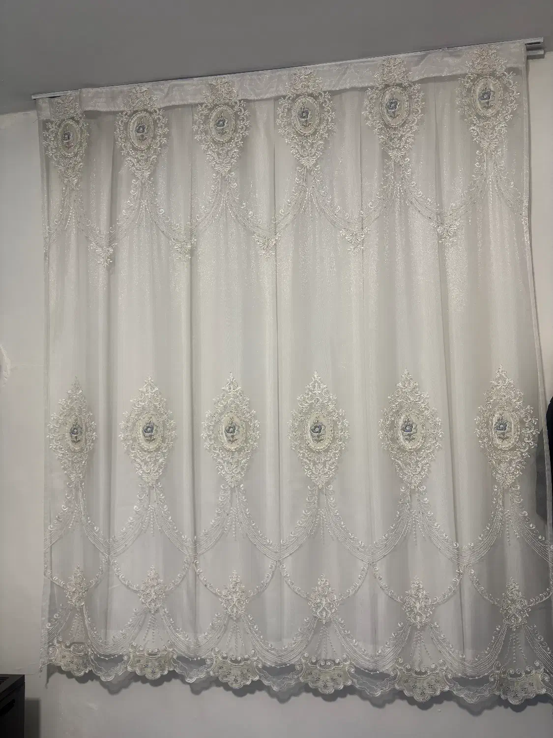 پرده پذیرایی و فرش راه پله|پرده، رانر، رومیزی|نسیمشهر, |دیوار