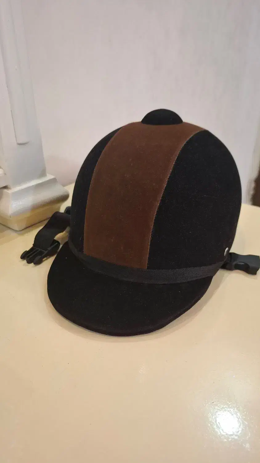 کلاه سوارکاری|اسب و تجهیزات اسب‌سواری|مشهد, نوید|دیوار