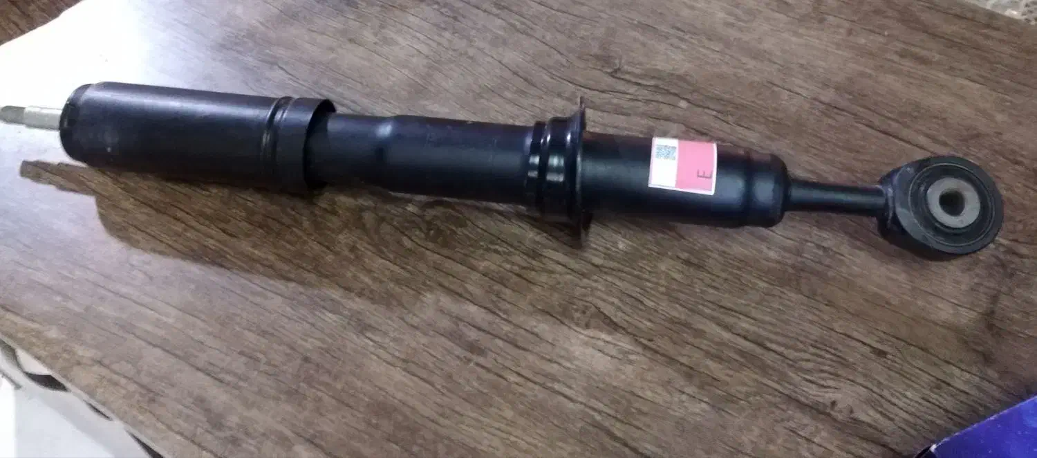 کمک فنر تویوتا|قطعات یدکی و لوازم جانبی|شیراز, قالیشویی|دیوار