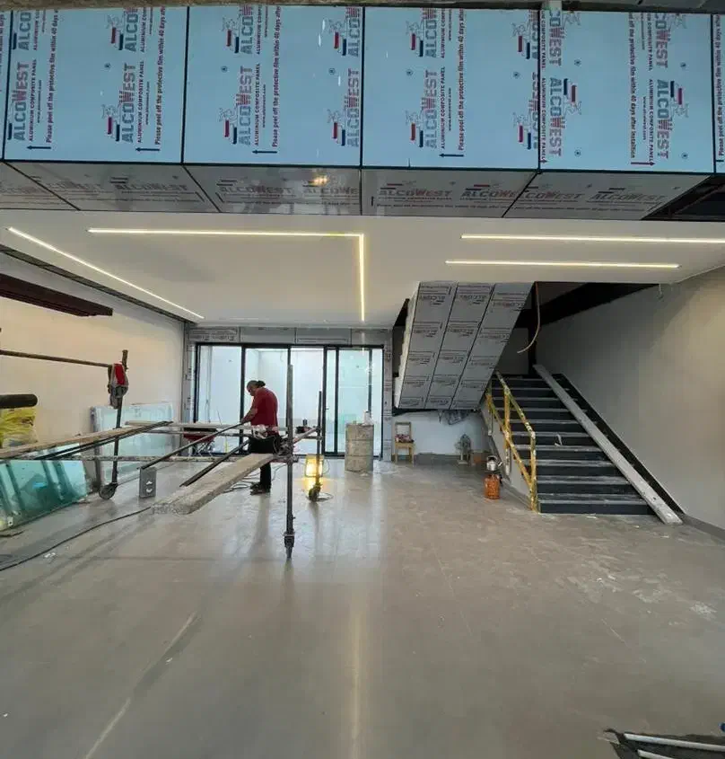 ملک تجاری ۲۵۰ متری بر اصلی شهدای گمنام|اجارهٔ مغازه و غرفه|رشت, رشتیان|دیوار