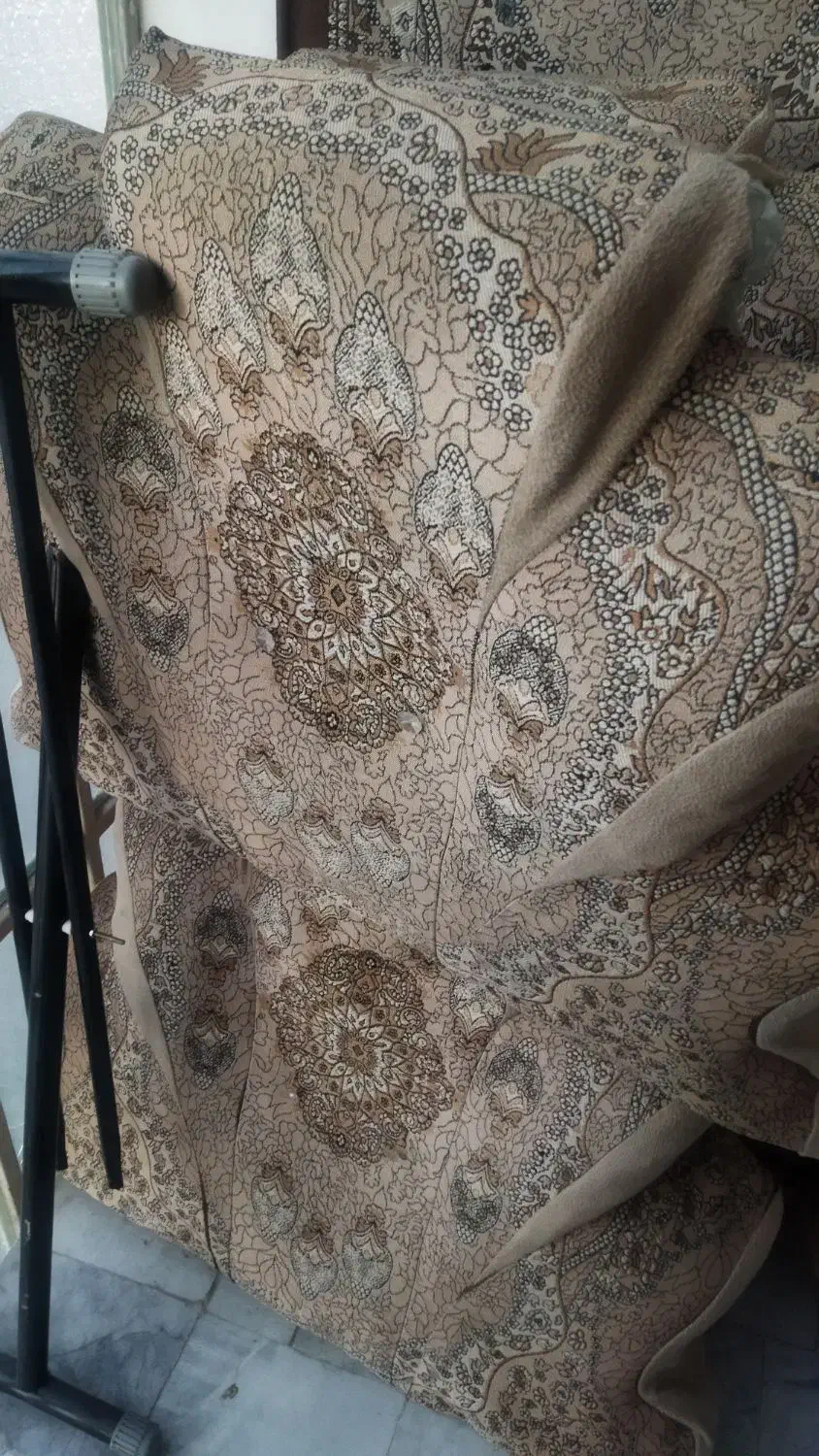 پشتی وکناره چهار جفت وچهار تا کناره|پشتی|زاهدان, |دیوار