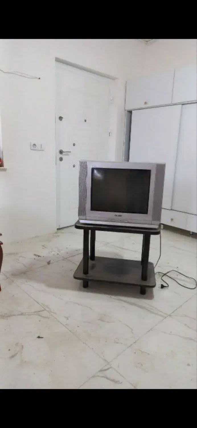تلویزیون ۲۱ اینچ|تلویزیون و پروژکتور|کرج, کمالشهر|دیوار