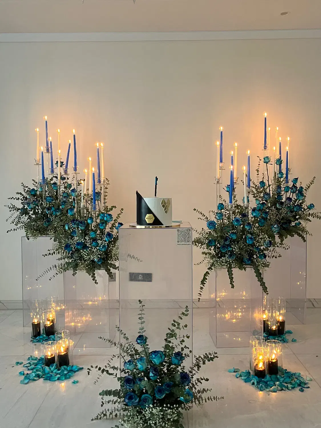 اجاره میز وصندلی فینگرفوود تنپوش گل ارایی نامردی|خدمات پذیرایی، مراسم|تهران, تجریش|دیوار