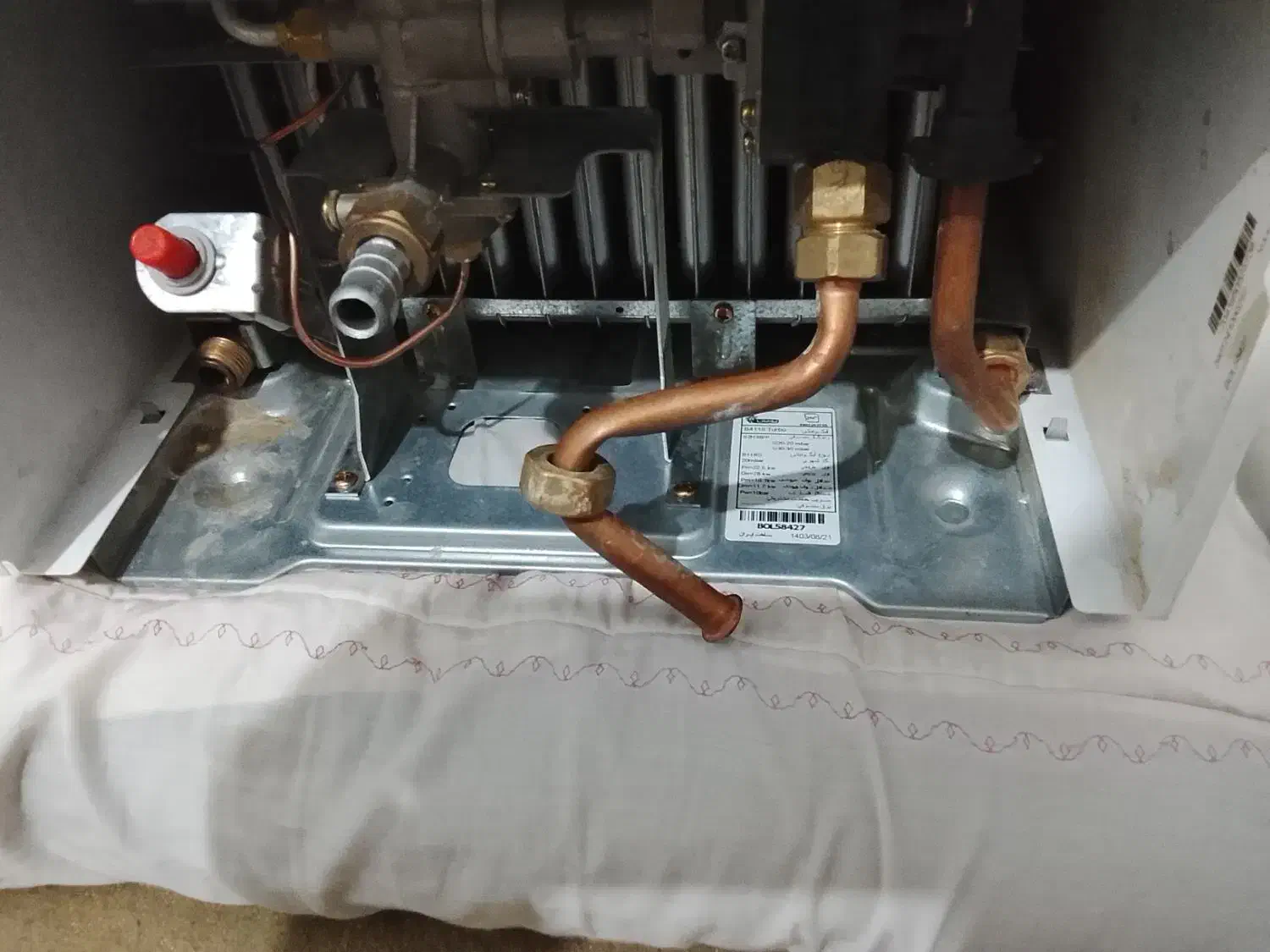 ابگرمکن دیواری|آبگرمکن، پکیج، شوفاژ|قم, ولیعصر|دیوار