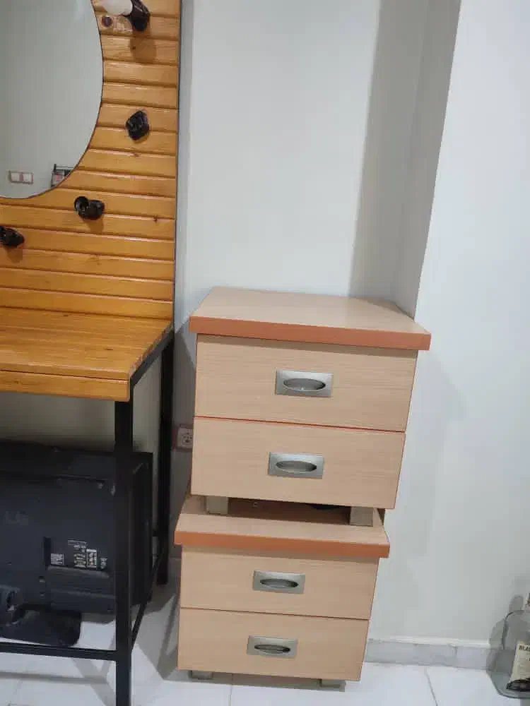 جای کفشی و دوتا کاناپه|جاکفشی، کمد، دراور|بندرعباس, |دیوار