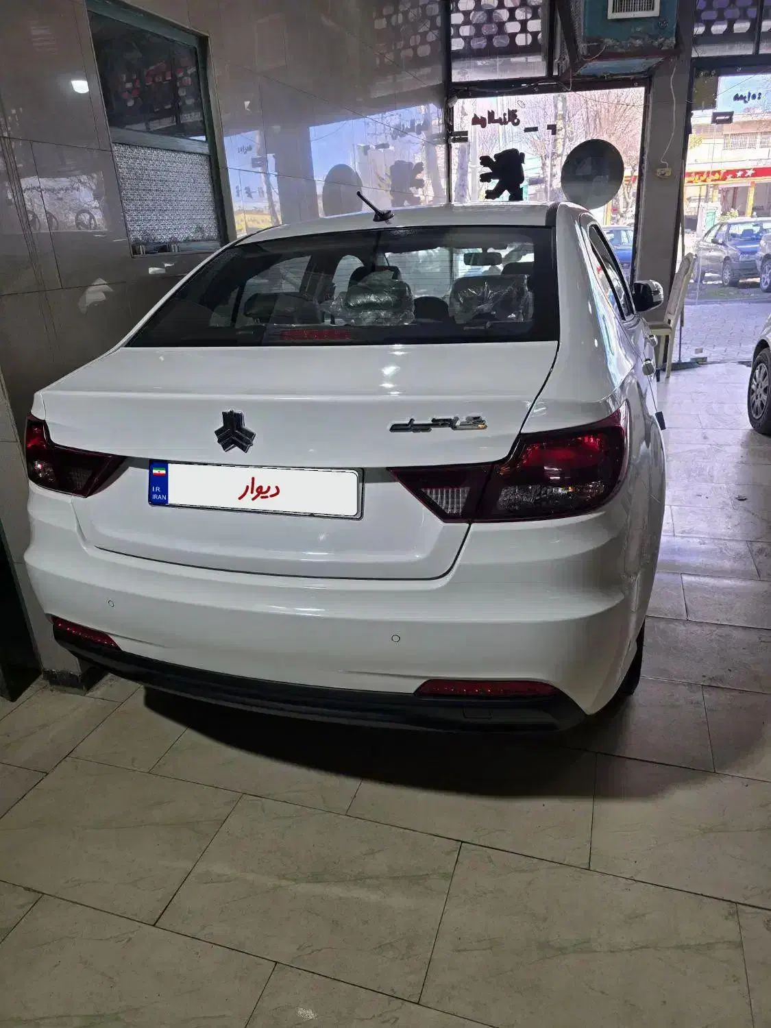 شاهین Glبدون سانروف مدل ۴۰۴|خودرو سواری و وانت|بروجرد, |دیوار