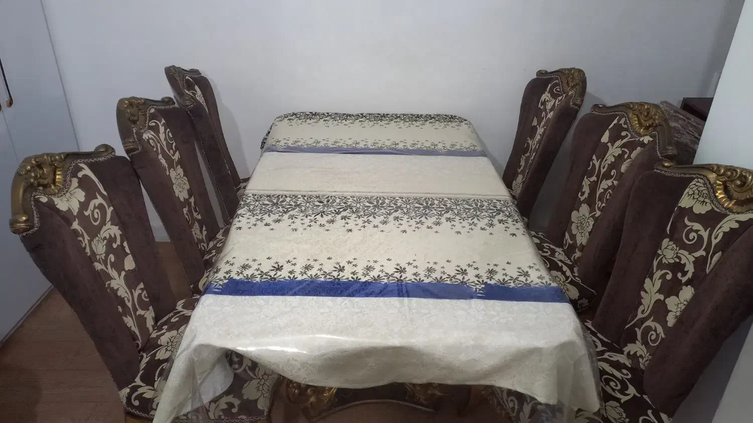 میز غذاخوری سلطنتی شش نفره|میز و صندلی غذاخوری|ارومیه, |دیوار