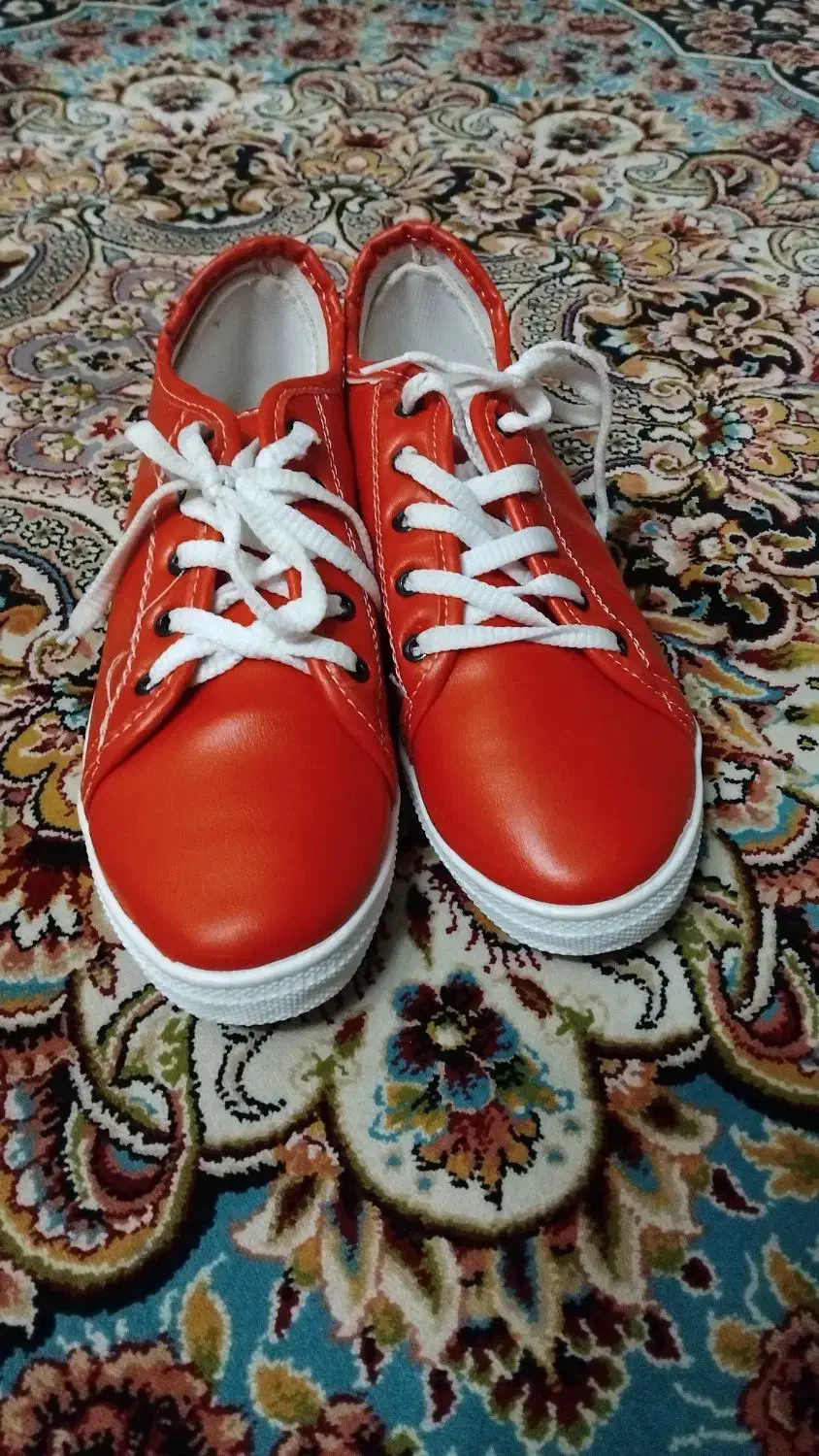 کفش ورزشی|کیف، کفش، کمربند|قوچان, |دیوار