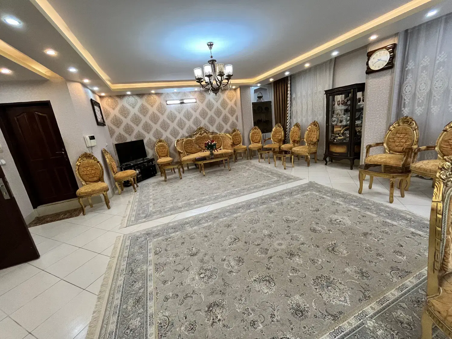 100متر،جنوبی،تاپ لوکیشن|فروش آپارتمان|اصفهان, ملک‌شهر|دیوار