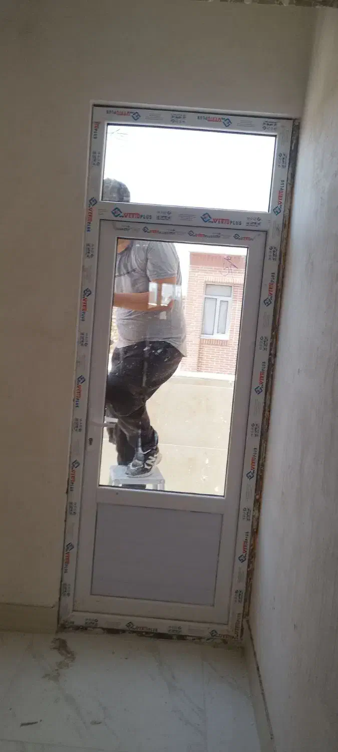 ساخت درب و پنجره دوجداره و تعمیرات|خدمات پیشه و مهارت|قم, پردیسان|دیوار