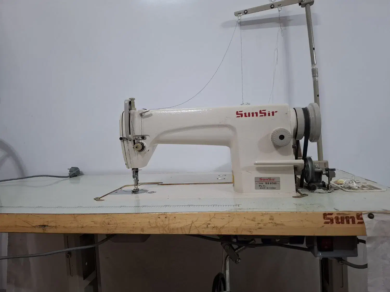 چرخ راسته دوز صنعتی|چرخ خیاطی و ریسندگی|گناباد, |دیوار