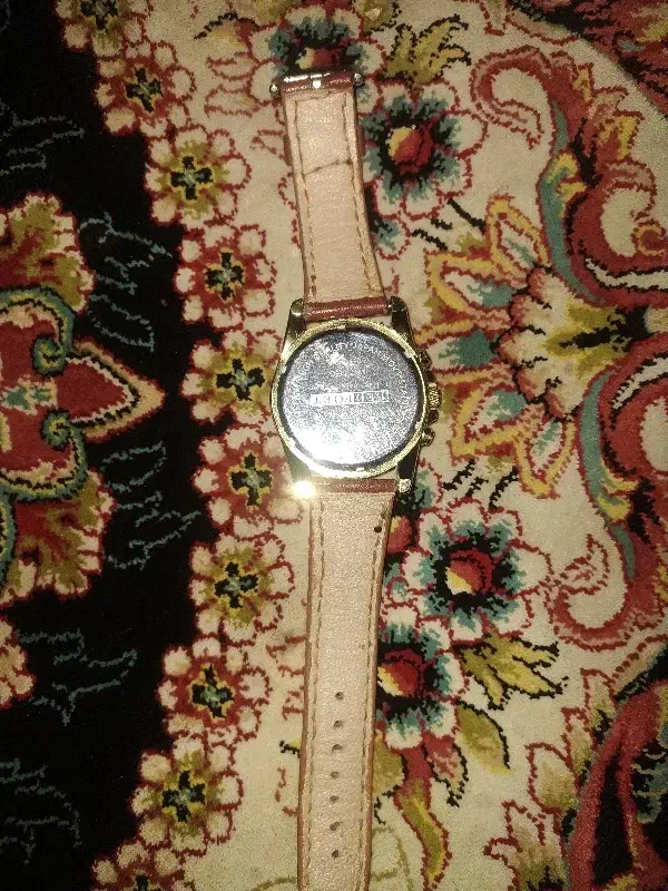 ساعت مچی|ساعت|پیشوا, |دیوار