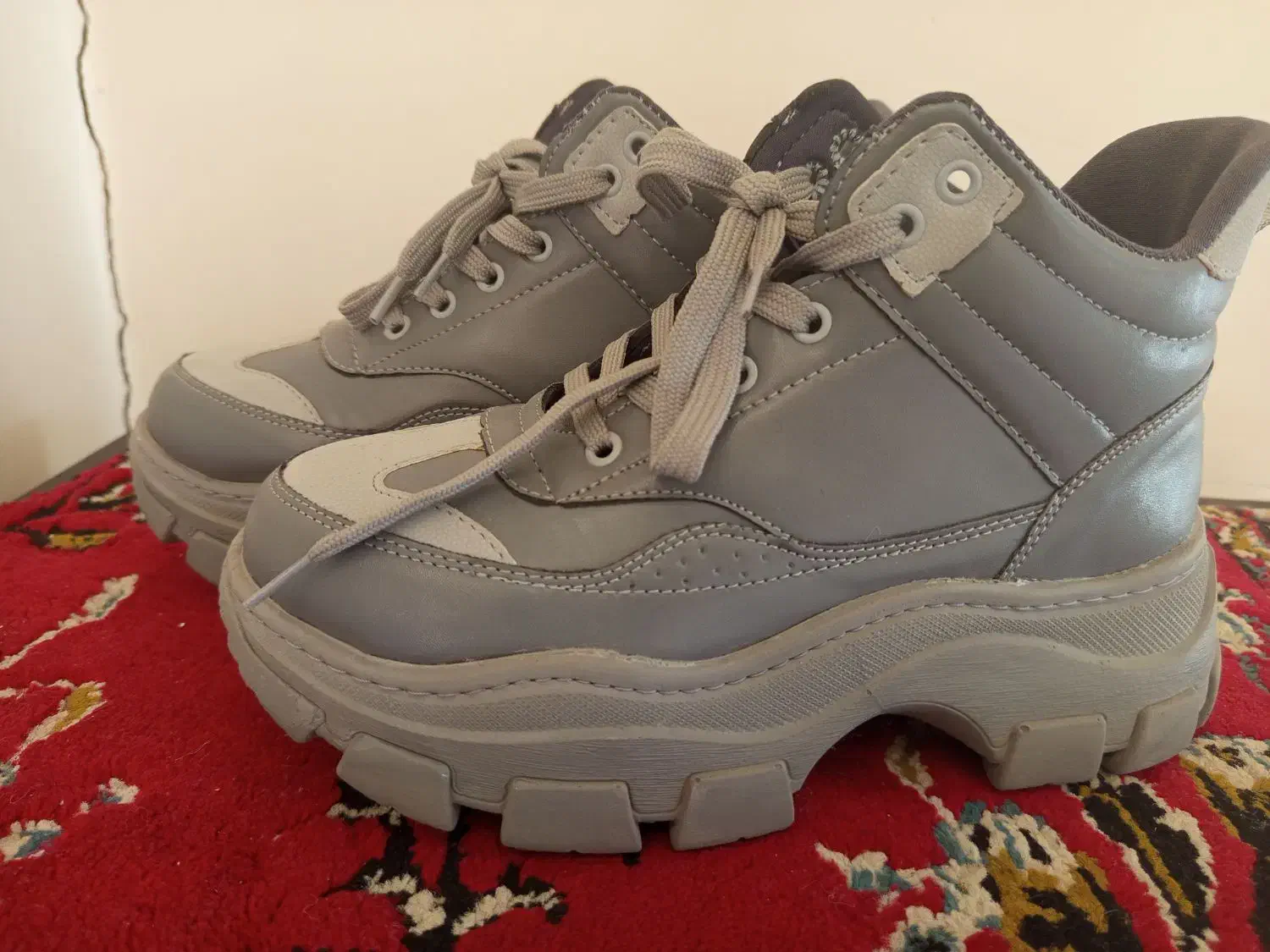 کفش تمیز به رنگ طوسی|کیف، کفش، کمربند|بندر امام خمینی, |دیوار