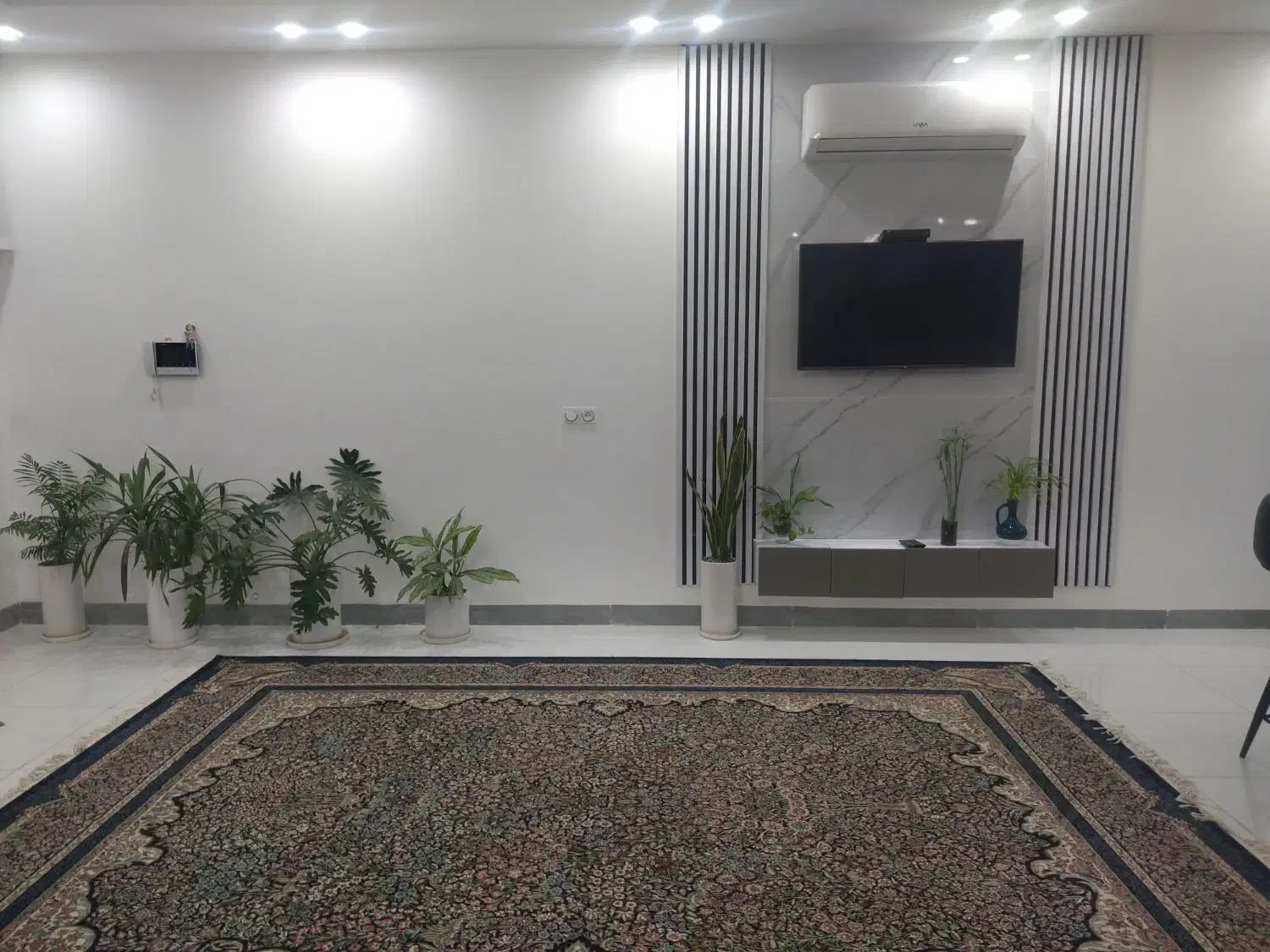 سوییت.اپارتمان.شبانه.روزانه.شهر رابر|اجارهٔ کوتاهمدت آپارتمان و سوئیت|رابر, |دیوار