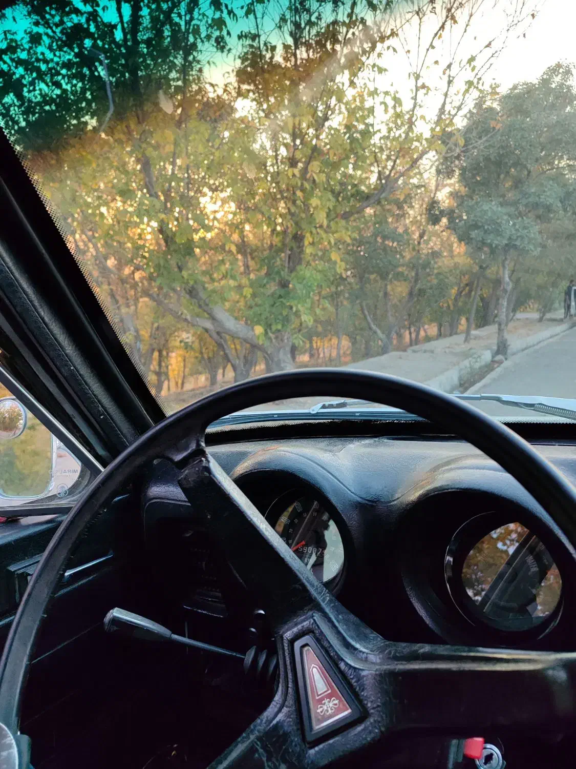 پیکان کارالوکس بازسازی شده|خودرو سواری و وانت|الیگودرز, |دیوار