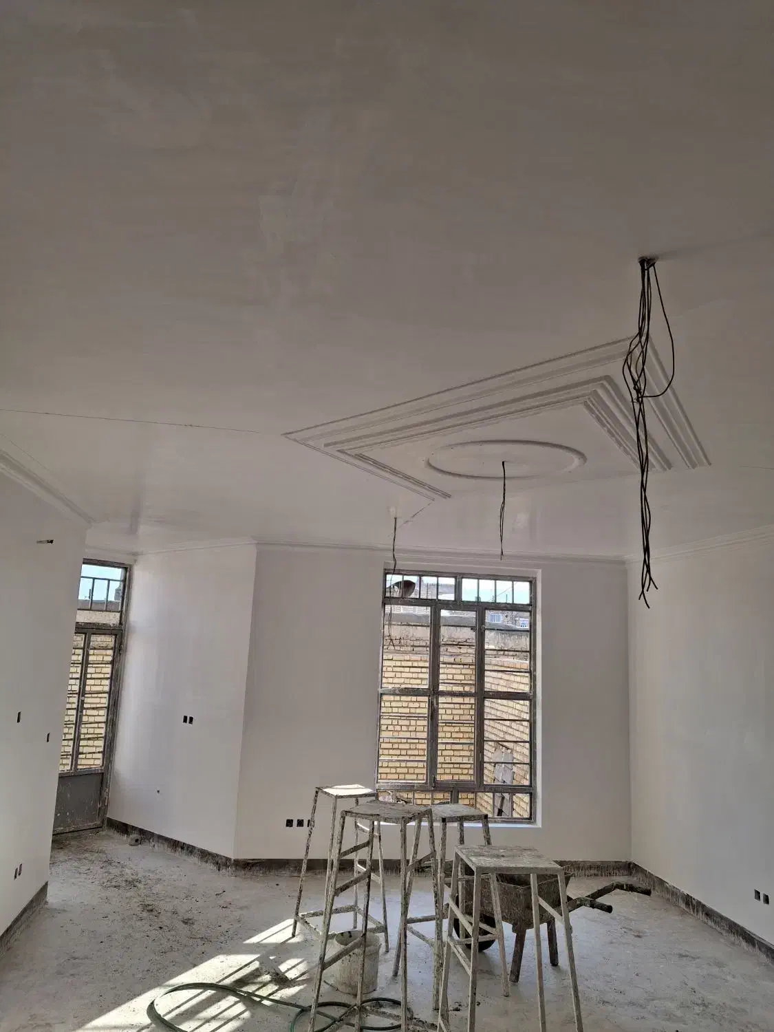 اوستای سفیدکار،کاشی ،سرامیک وسیمان کاری|خدمات پیشه و مهارت|نی‌ریز, |دیوار