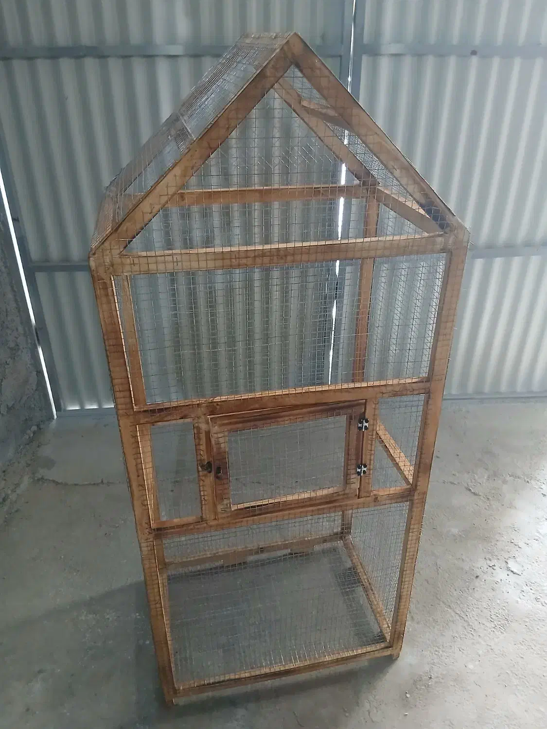 قفس بزرگ مناسب انواع پرنده|لوازم جانبی حیوانات|بوشهر, |دیوار