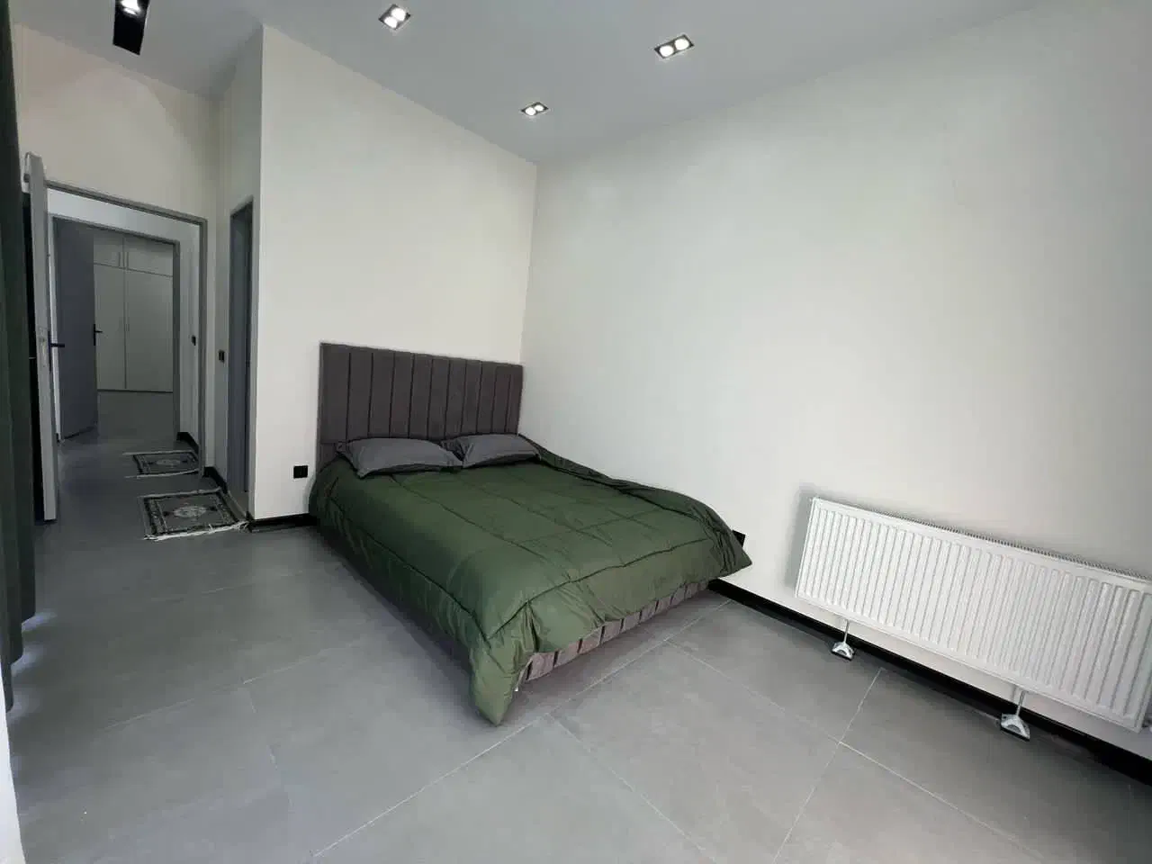 اجاره ویلا مدرن روزانه ساعتی قیمت عالی مالک هستم|اجارهٔ کوتاهمدت ویلا و باغ|تهران, تهرانسر غربی|دیوار