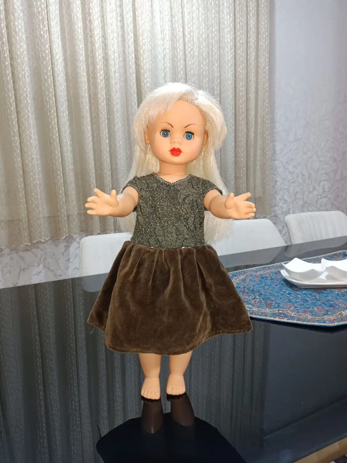 عروسک قدیمی اشرف آنتیک مو سفید بسیار تمیز و نو|اسباب‌‌بازی|تهران, صادقیه|دیوار