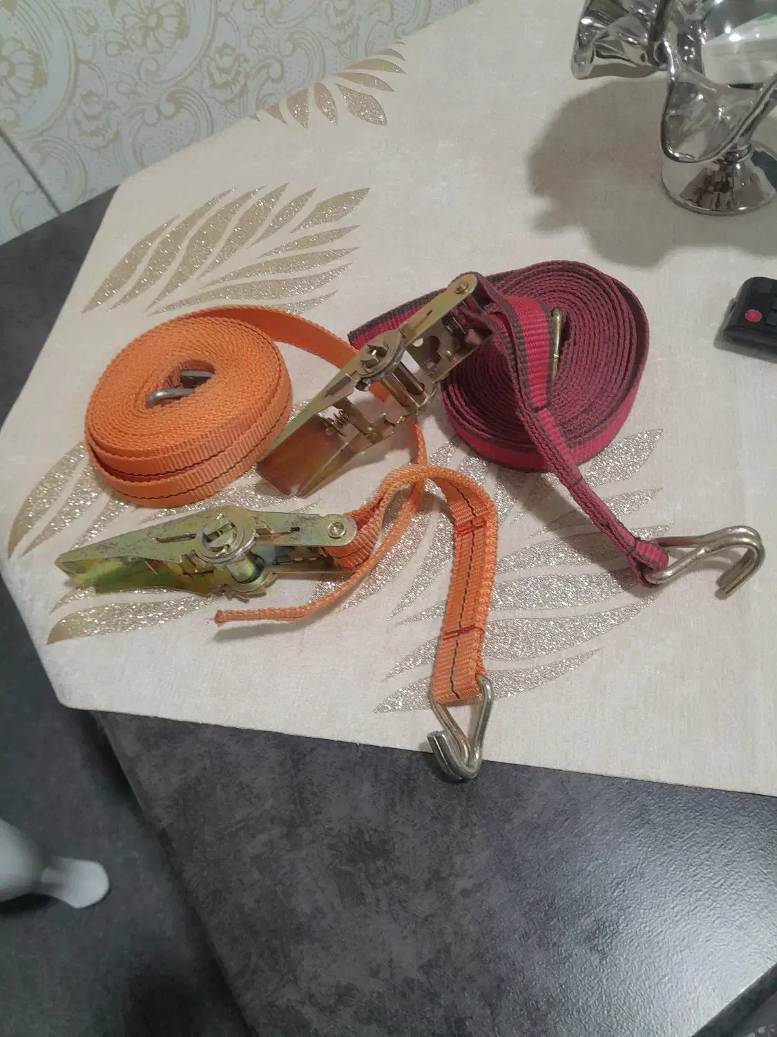 طناب لوکس|ابزارآلات|رشت, فرودگاه سردار جنگل رشت|دیوار